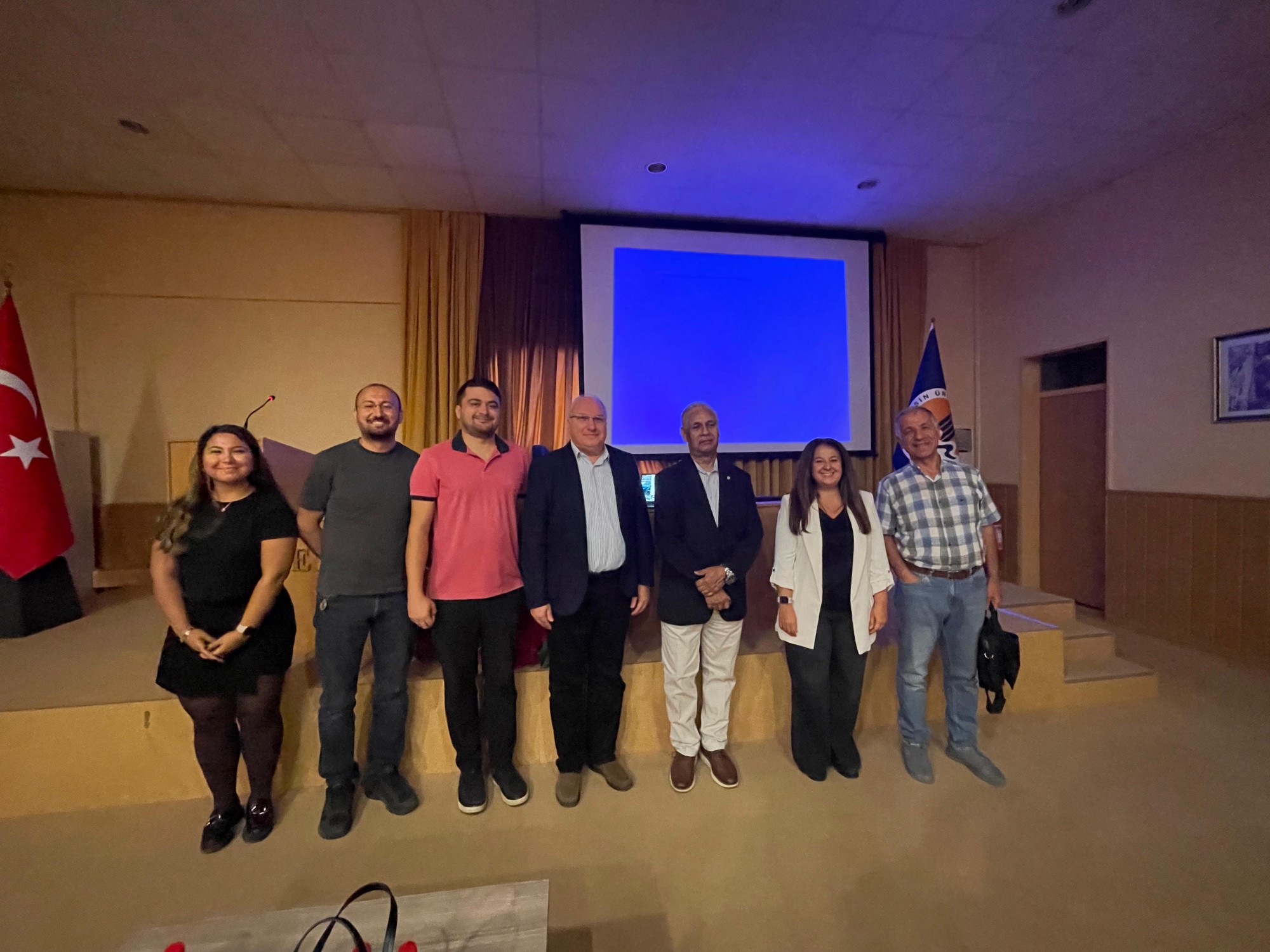 Kimya M&uuml;hendisliği B&ouml;l&uuml;m&uuml;&rsquo;nden Uluslararası Nanoteknoloji Semineri detayı için tıklayınız