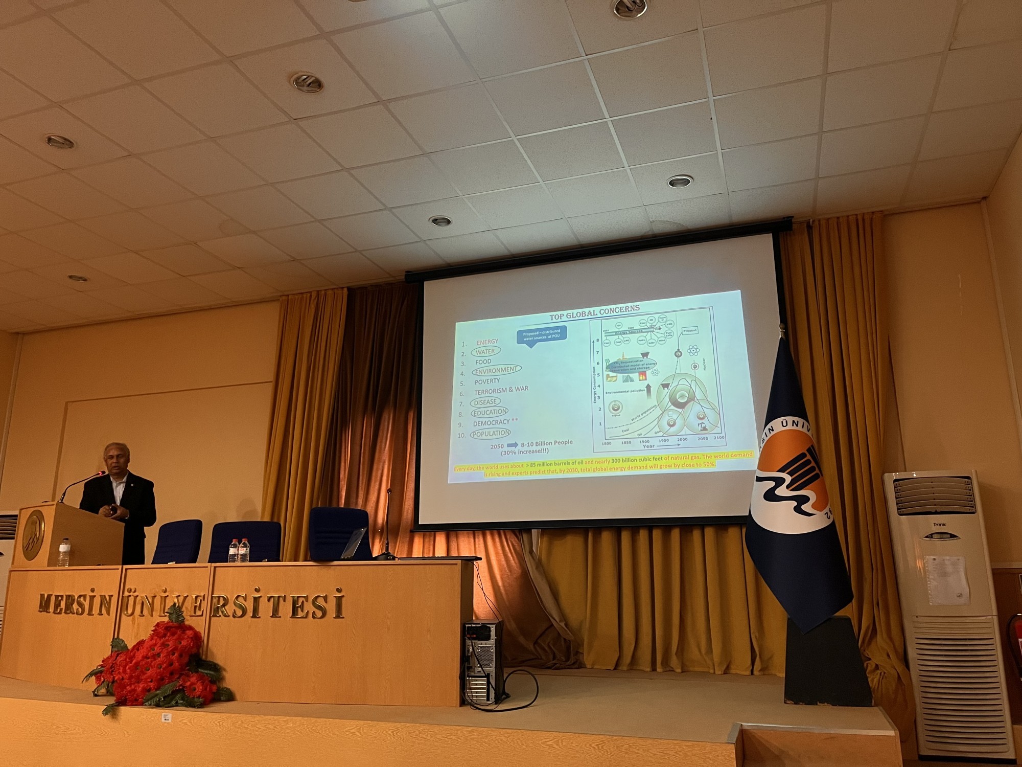 Kimya M&uuml;hendisliği B&ouml;l&uuml;m&uuml;&rsquo;nden Uluslararası Nanoteknoloji Semineri detayı için tıklayınız