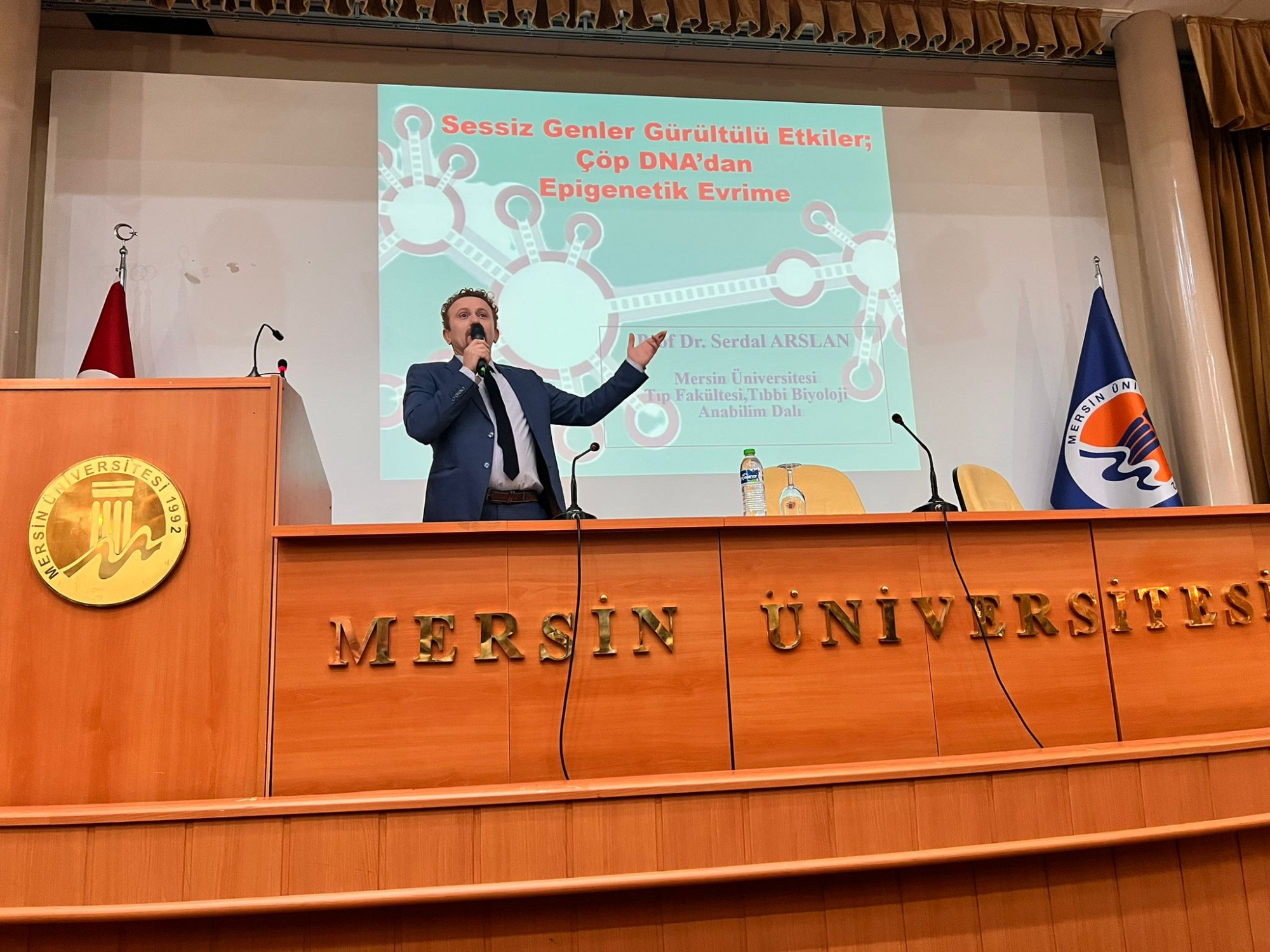 Ssessiz Genler, G&uuml;r&uuml;lt&uuml;l&uuml; Etkiler: &Ccedil;&ouml;p Dna'dan Epigenetik Evrime detayı için tıklayınız