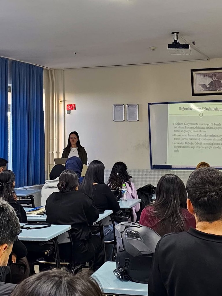 Sosyal Bilimler Meslek Y&uuml;ksekokulu&rsquo;nda Bulaşıcı Hastalıklara Y&ouml;nelik Bilgilendirme Sunumu Ger&ccedil;ekleştirildi detayı için tıklayınız